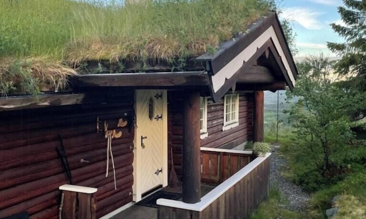 Etnedal House | Cozy, magical mountain cabin with trails