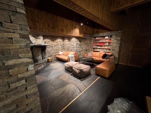 Beitostolen Apartment | Cozy Mountain Beito - 18 sengeplasser - bilijard