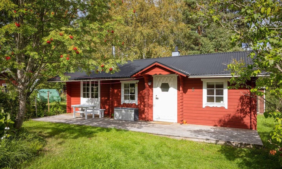 Axmar House | Cozy Nordic Cottage by the Forest and Sea