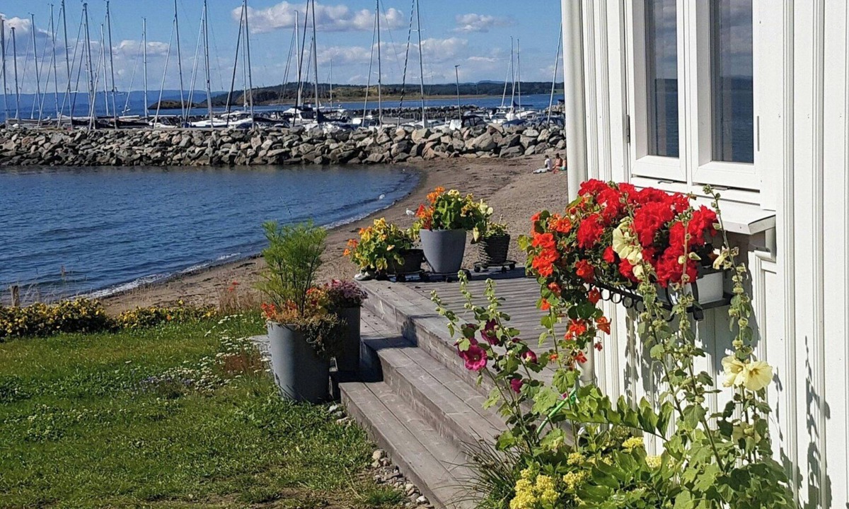 Rygge House | Cozy seaside cabin with beachfront in Fulgevik