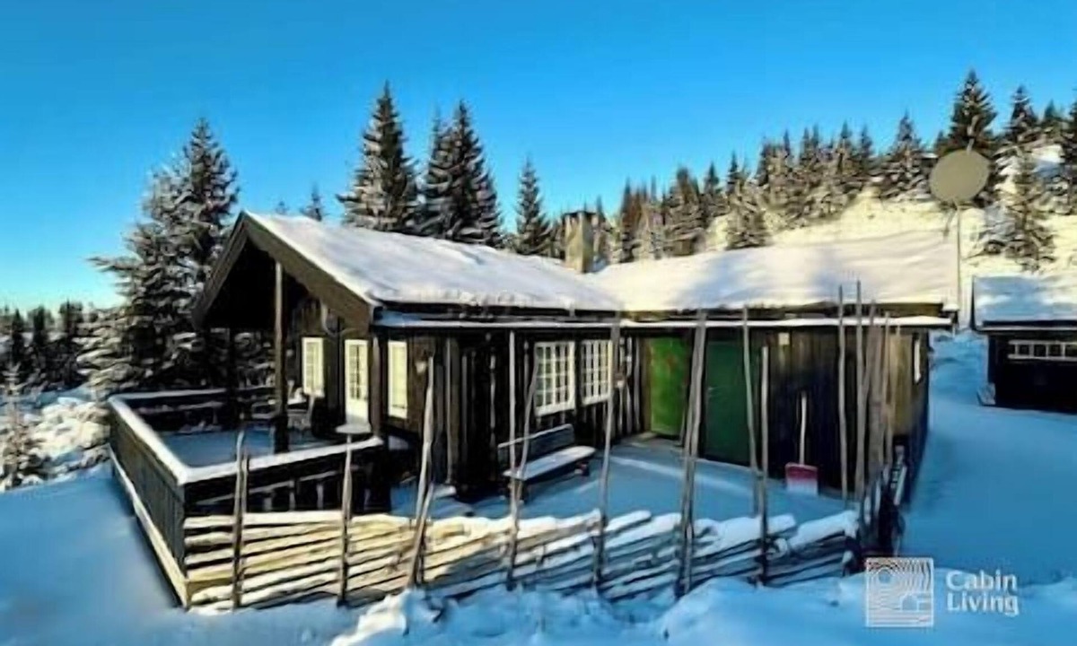 Ringsaker House | Cozy spacious cabin with sauna at Natrudstilen