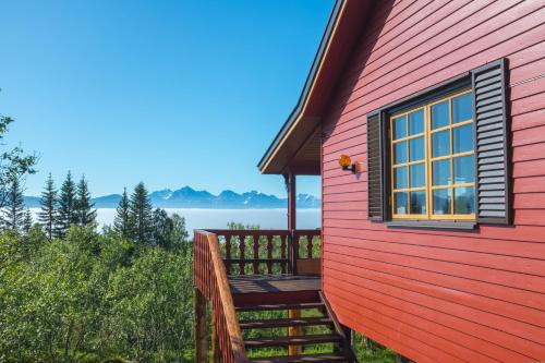 Trany Ski Chalet | Culture Cabin Retreat