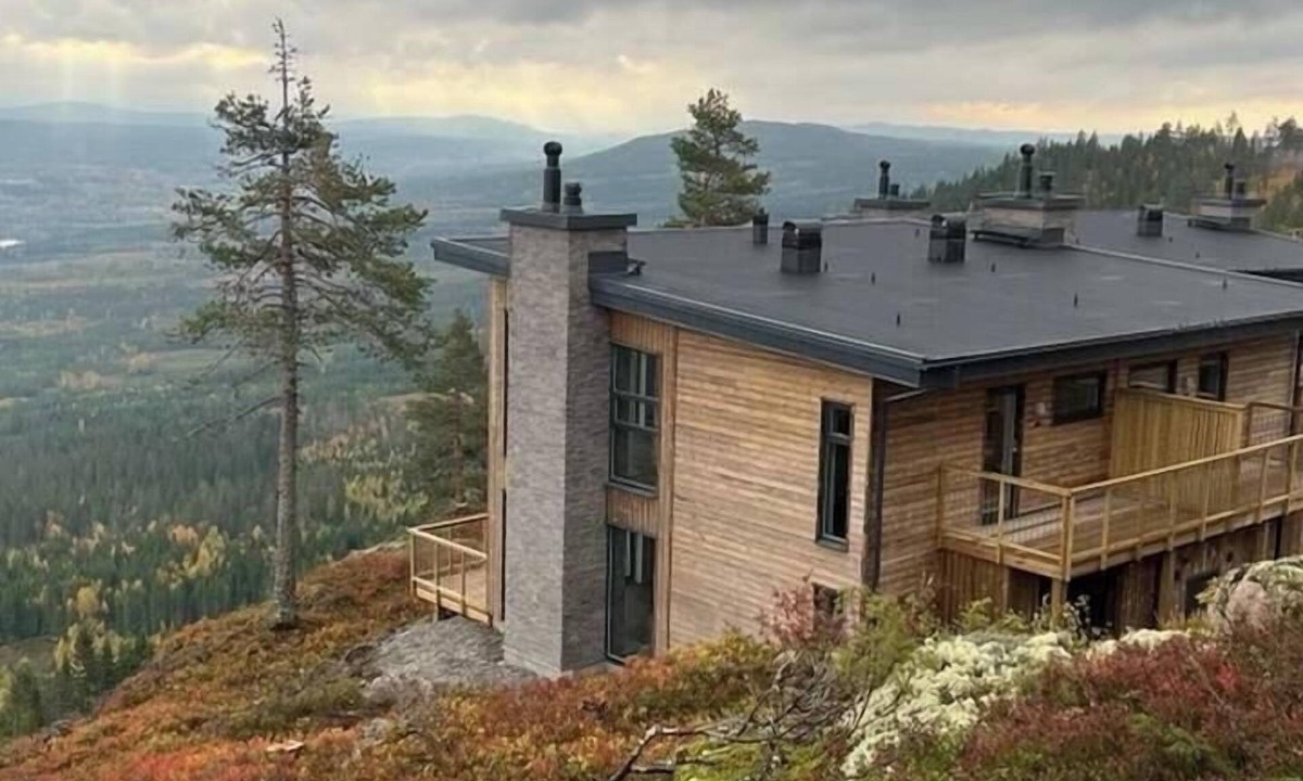 Syssleback House | Designer villa with infinity pool in Branäs nature