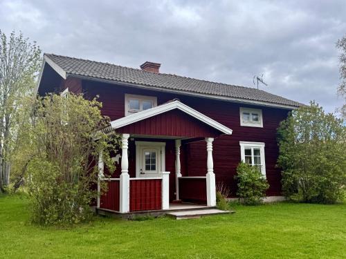 Djuras House | Djuralyckan - stuga i Dalarna