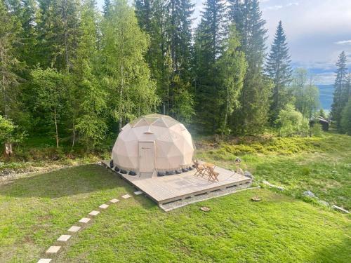Lillehammer Other | Dome Glamping with shared bathroom