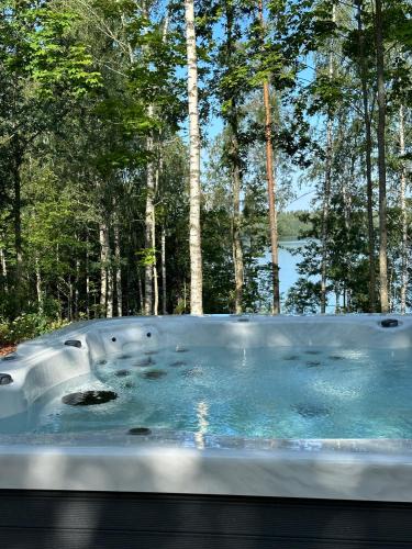 Karjalohja Villa | Elegant Lakeside House with Sauna & Jacuzzi