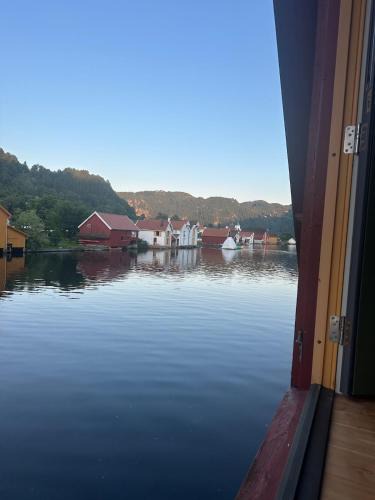 Feda Apartment | Elvehavn - Leilighet i sjøbod - Feda