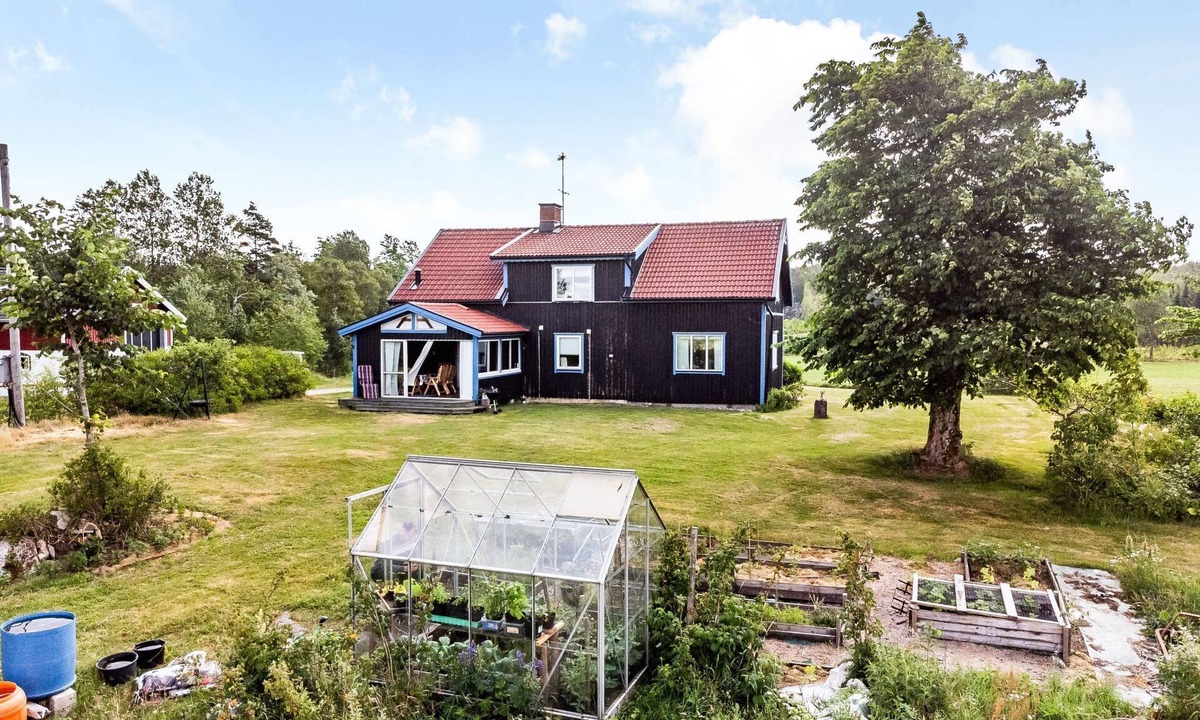Bullaren House | Enerhögen Flädern by Interhome
