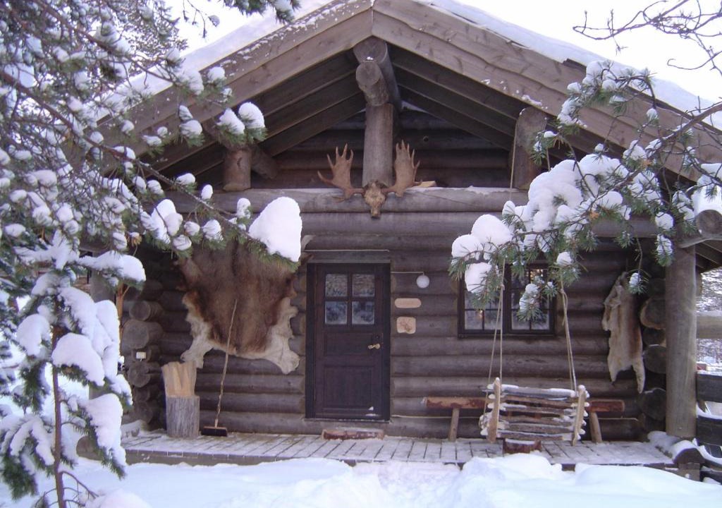 Karasjok Cabin | Engholm Husky Design Lodge