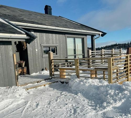 Etnedal House | Enjoy The Calm Setting Of This Cozy Family Cabin
