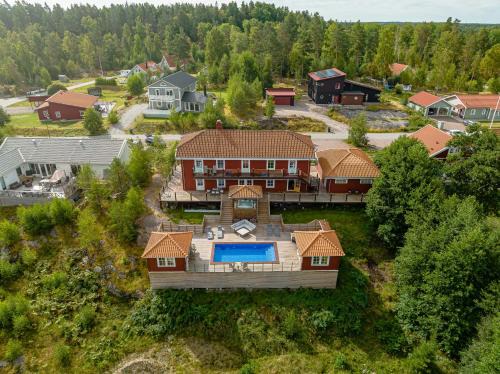 Trosa Villa | Exklusiv Villa med Pool, Spa, Golf - Unik oas i Trosa