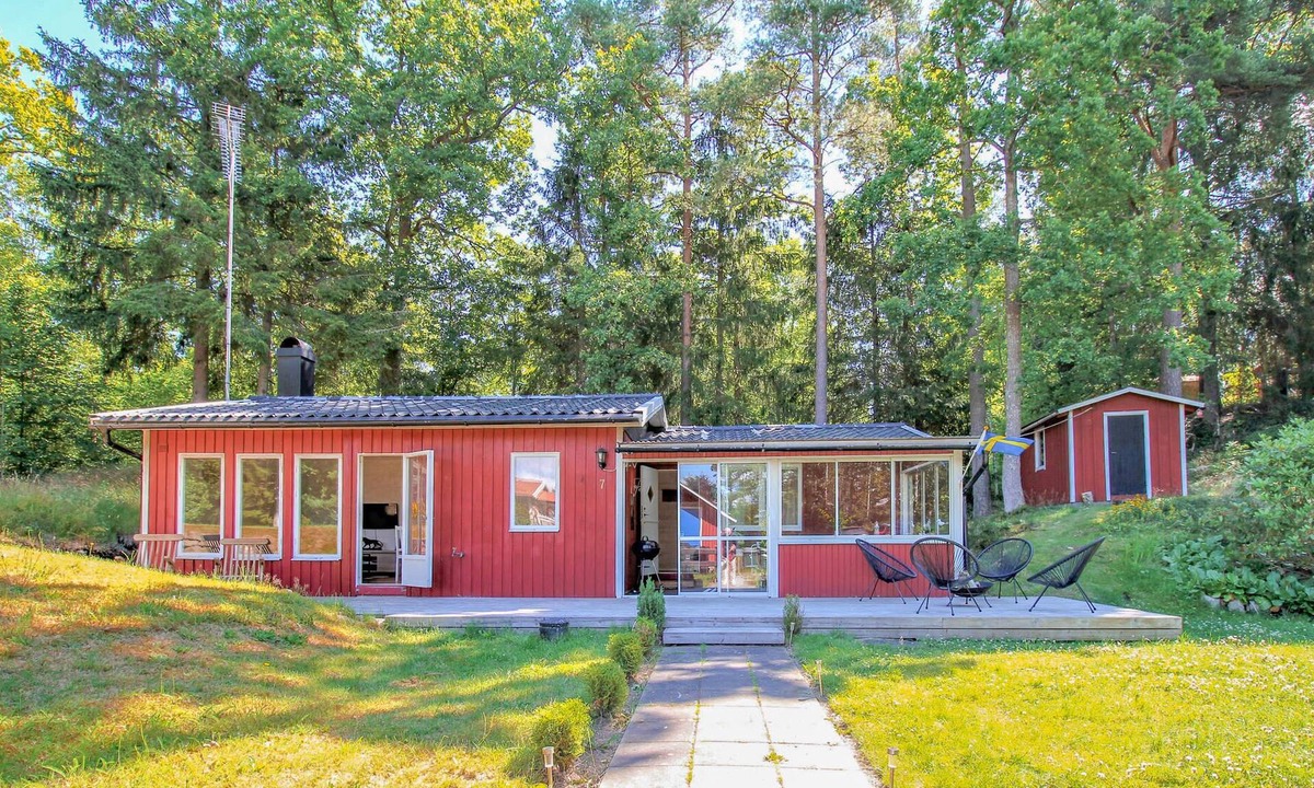 Orkelljunga House | Experience relaxing vacations in your cozy cottage.