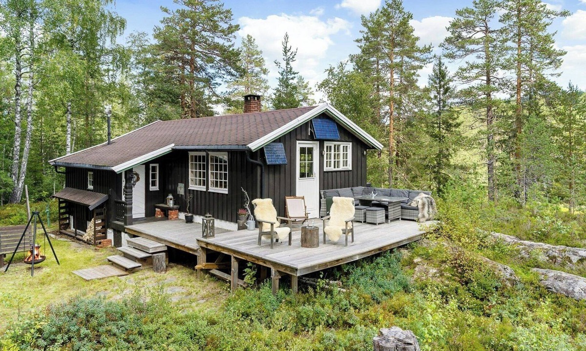 Flesberg House | Experience the simple life in this nature cabin