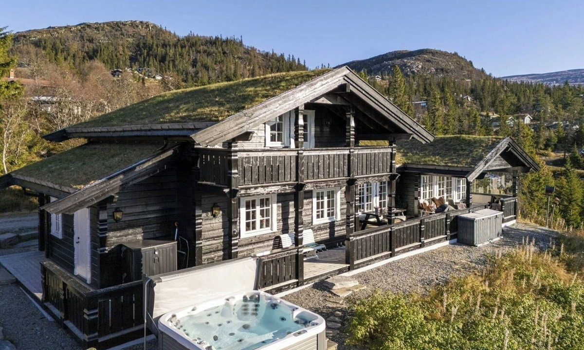Kroderen House | Family cabin with jacuzzi at Tempelseter