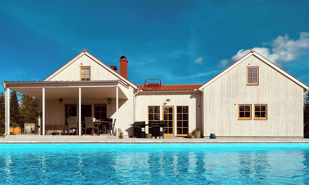 Slite House | Family-friendly villa with pool in Gotland