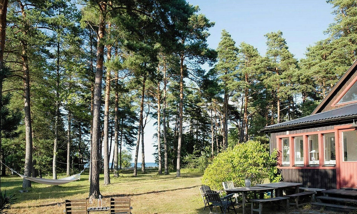 Katthammarsvik House | Family home by white sand beach in Gotland