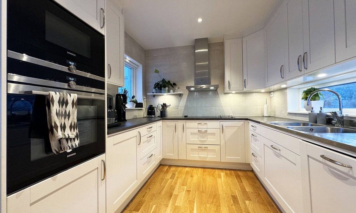 Haellsvik House | Fantastic villa with a sea view in Torslanda | SE09060