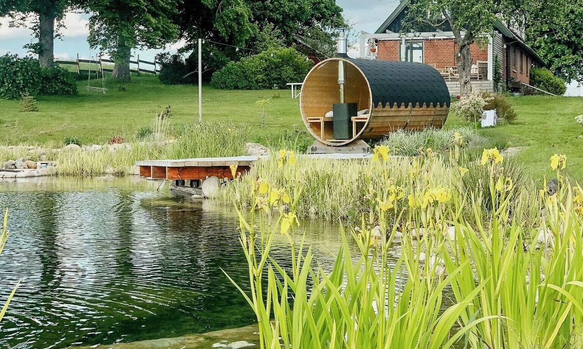 Ystad House | Farmstead in Fyledalen with natural pool