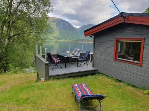 Halsa House | Feriehytte Rodal