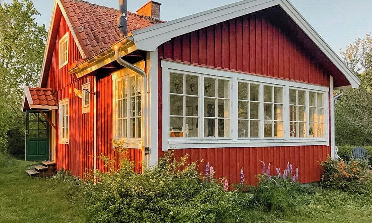 Osby House | Forest retreat with wood stove in Skåne