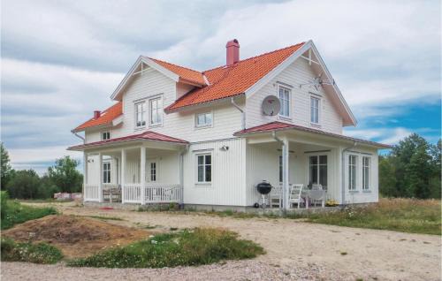 Gnosjo House | Four-Bedroom Holiday Home In Gnosjo