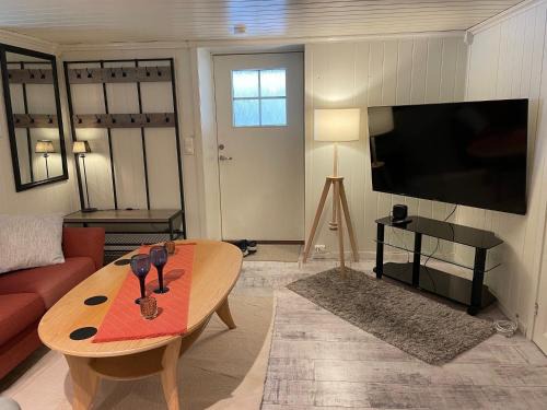 Porsgrunn Apartment | FREDNES COSY RETREAT - Short walking distance to city centre - Free private parking and internet