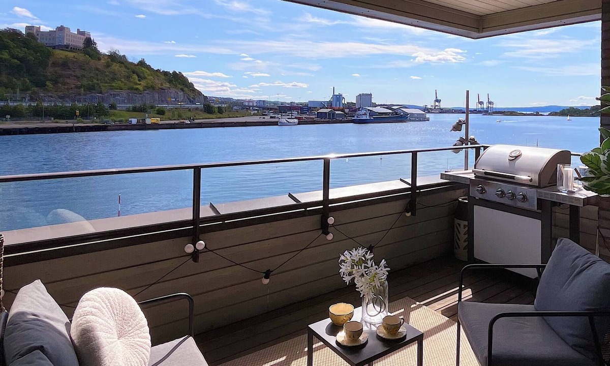 Gamle Oslo Apartment | Front Row to the Fjord – Chic & Modern Escape!