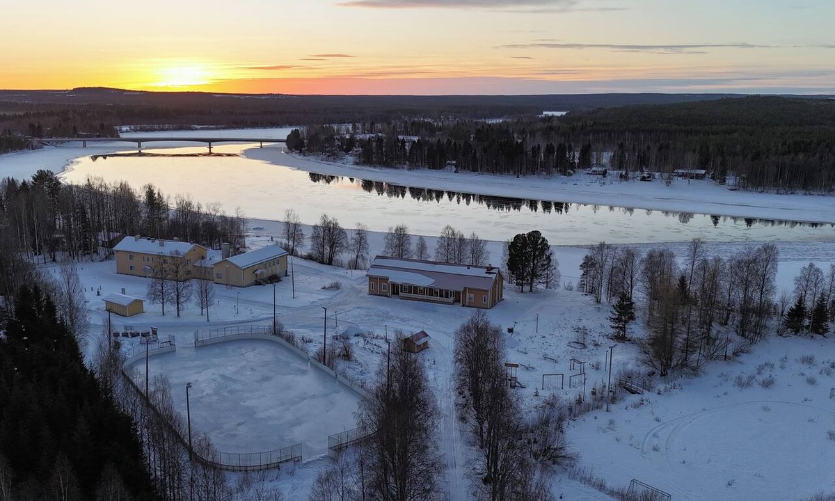 Rovaniemi House | Full Cottage,payper rooms,1-5persons 1room, 6-9persons 2rooms,9-13persons 3rooms