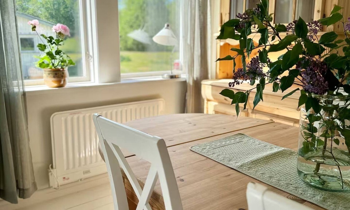 Ed Cabin | Fully equipped holiday home in Dals-Ed. 3 minutes by car from the Moose Ranch.
