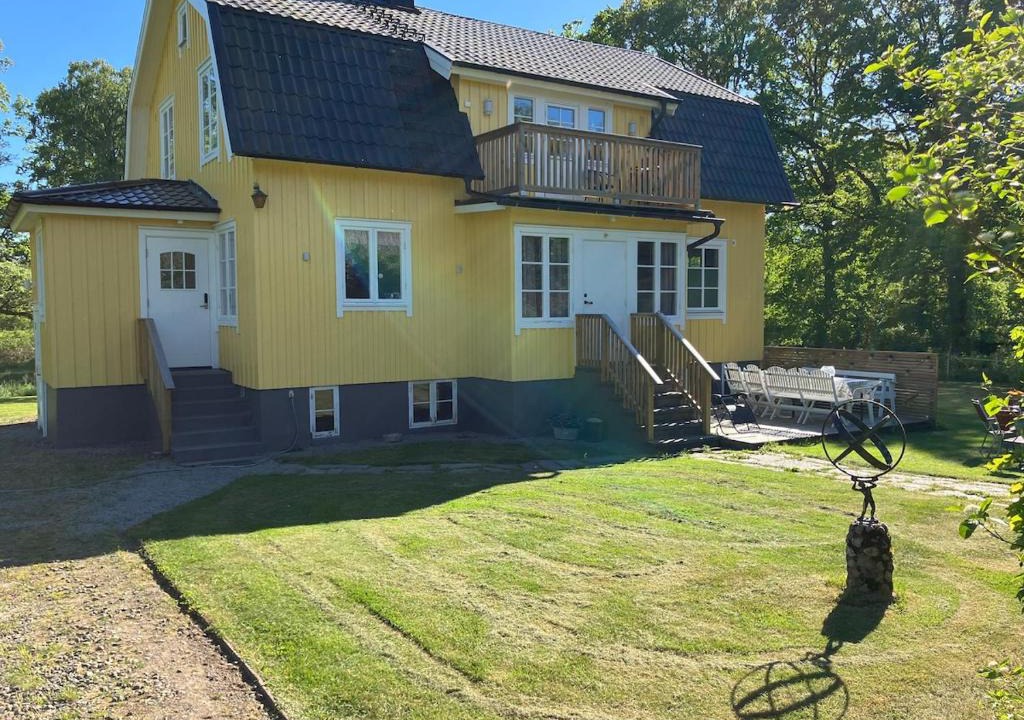 Tvaaker Villa | Gården Stjärnbergs - Stort idylliskt hus strax utanför Varberg