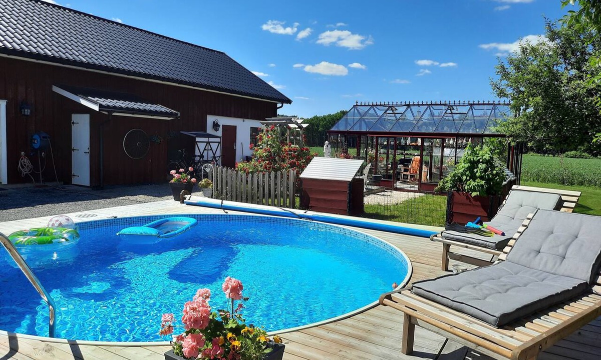 Alvhem Apartment | Gårdslägenhet close to Göteborg and river Göta Älv
