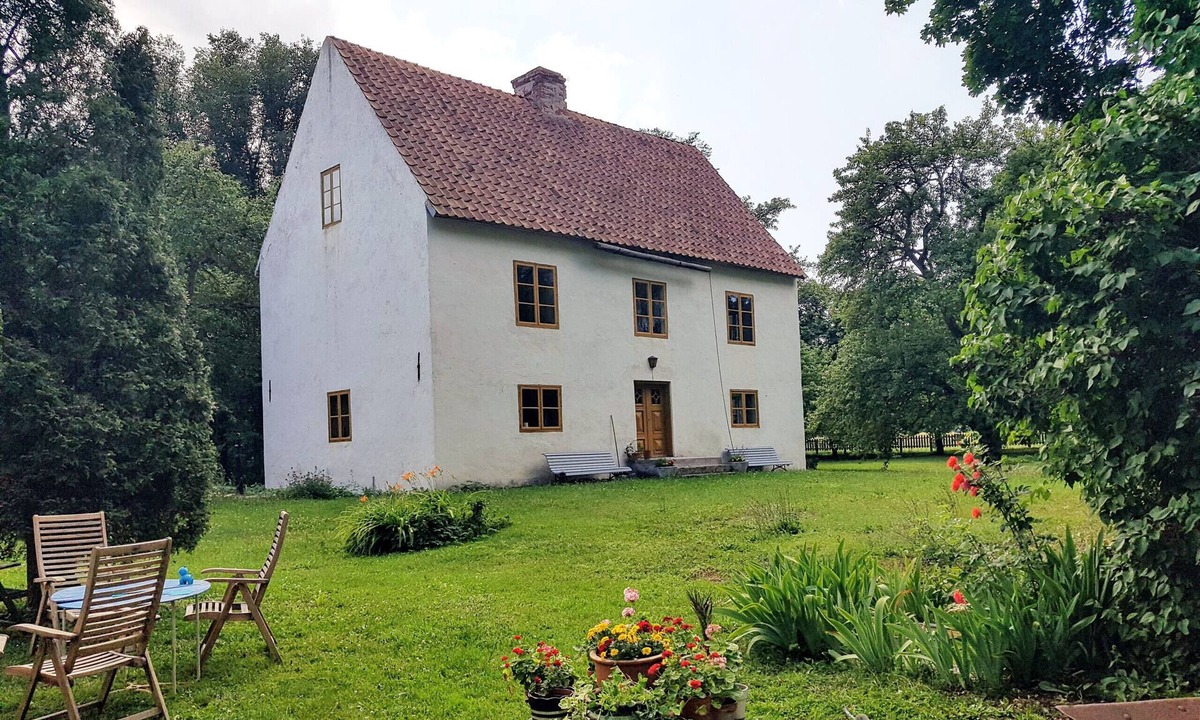 Romakloster Ski Chalet | Genuine Gotland house with large garden in Roma | SE12026