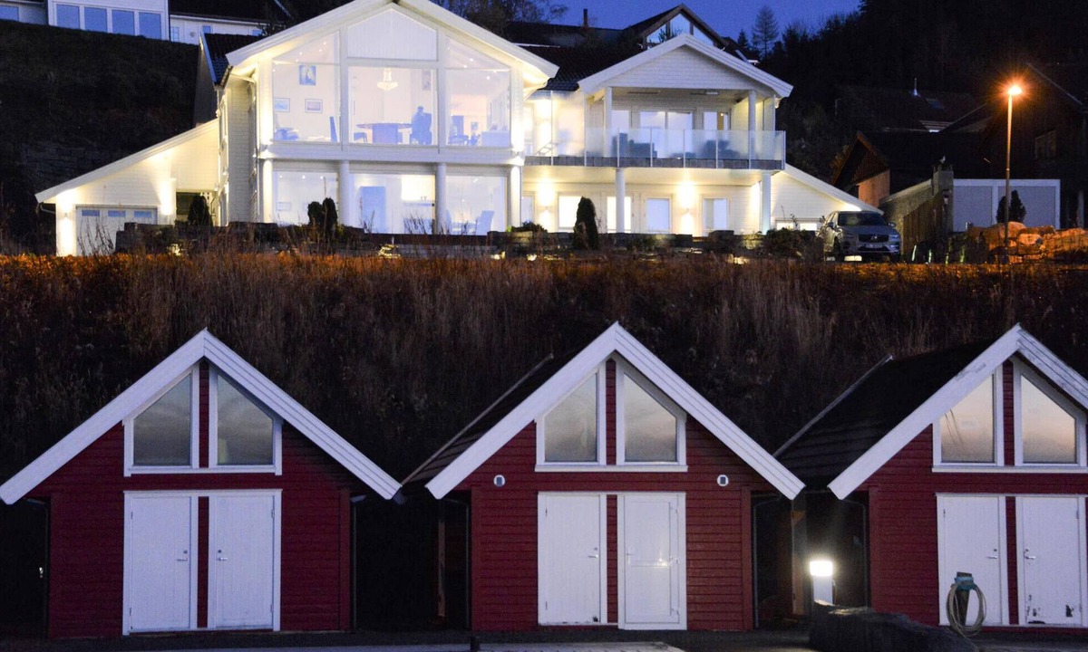 Strand Municipality Apartment | Gorgeous apartment in Fister with house sea view
