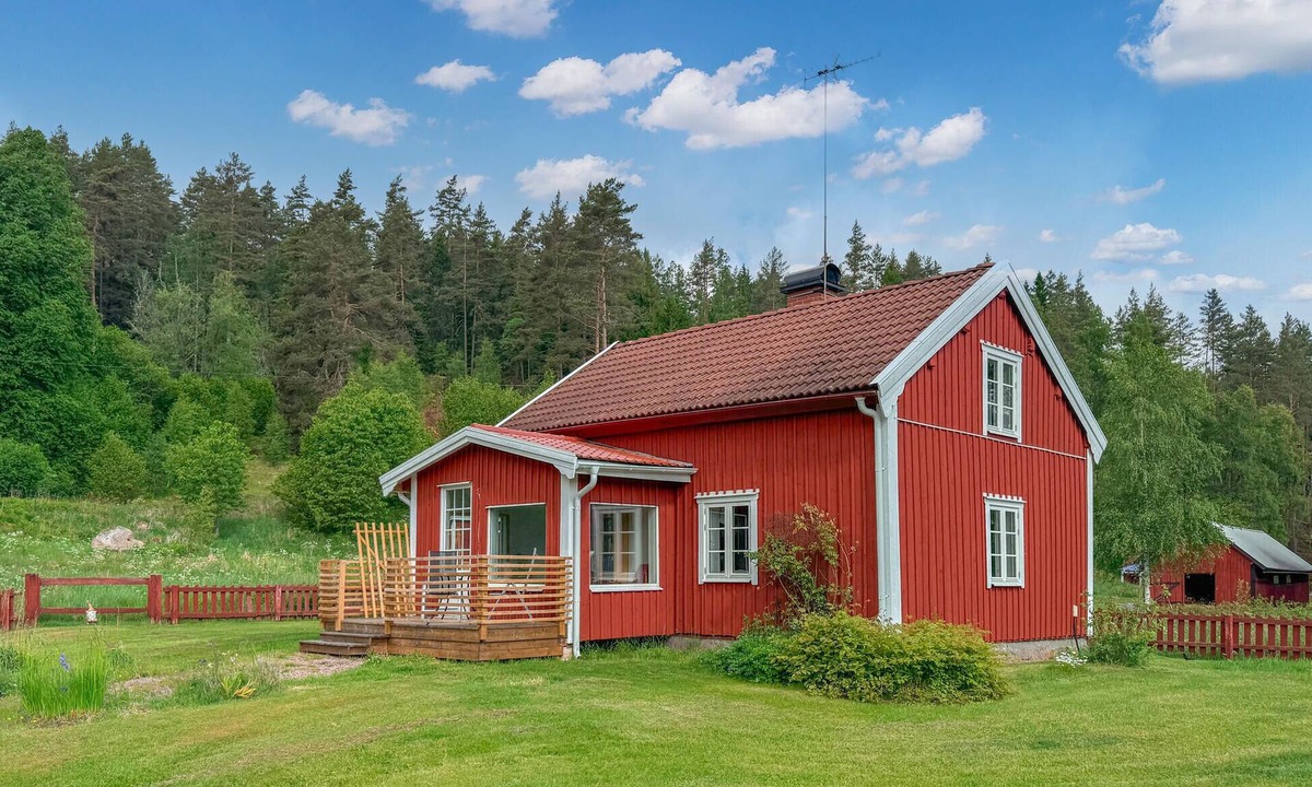 Aneby House | Gorgeous home in Aneby with WiFi