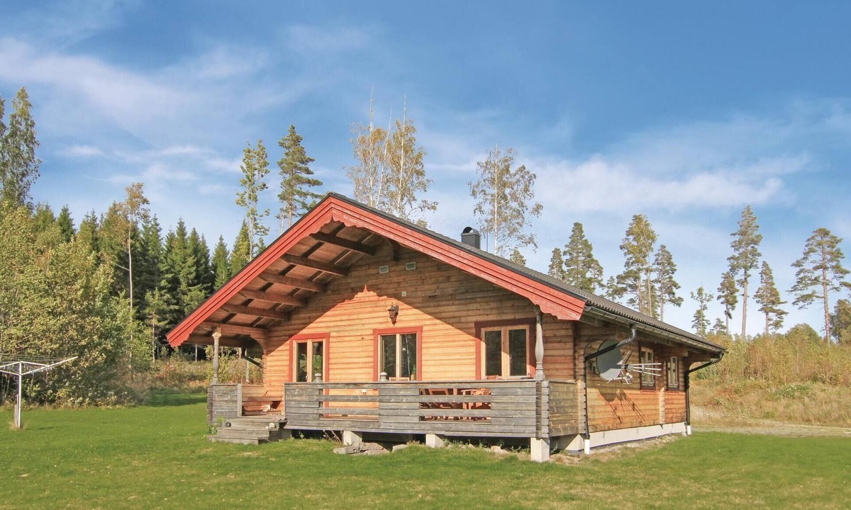 Annolfsbyn House | Gorgeous home in åsensbruk with sauna