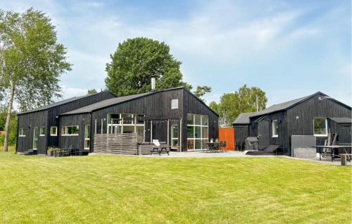 Lerum Municipality House | Gorgeous Home In Gråbo With Sauna