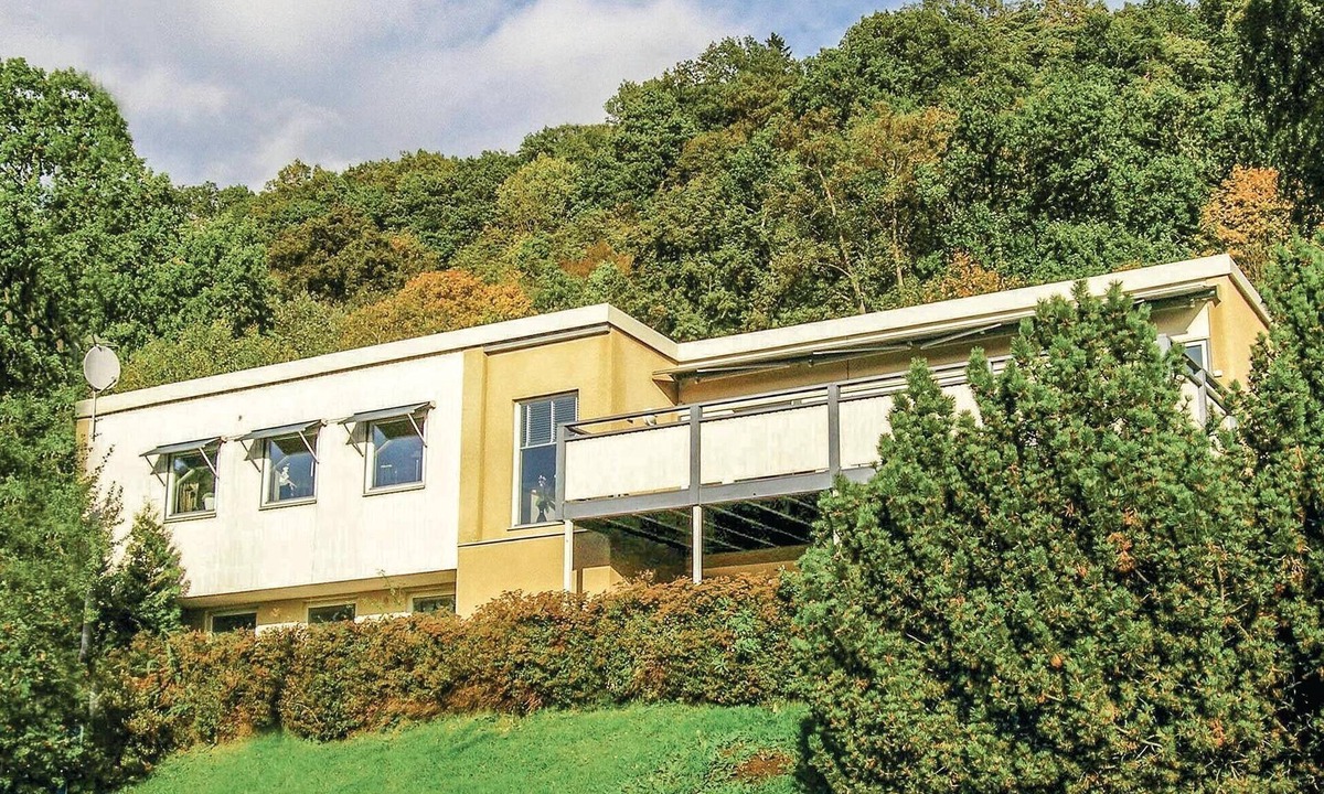 Huskvarna House | Gorgeous home in Huskvarna with WiFi