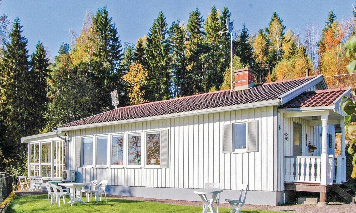 Kil House | Gorgeous home in Kil with sauna