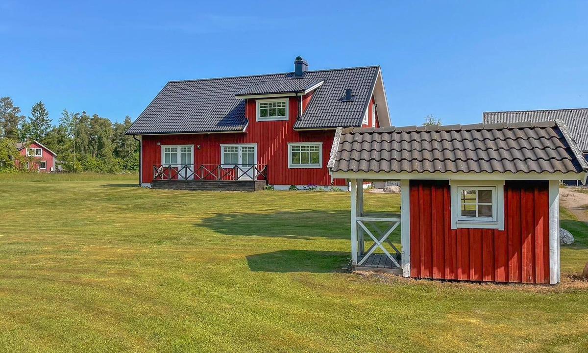 Bolmen House | Gorgeous home in Ljungby with WiFi