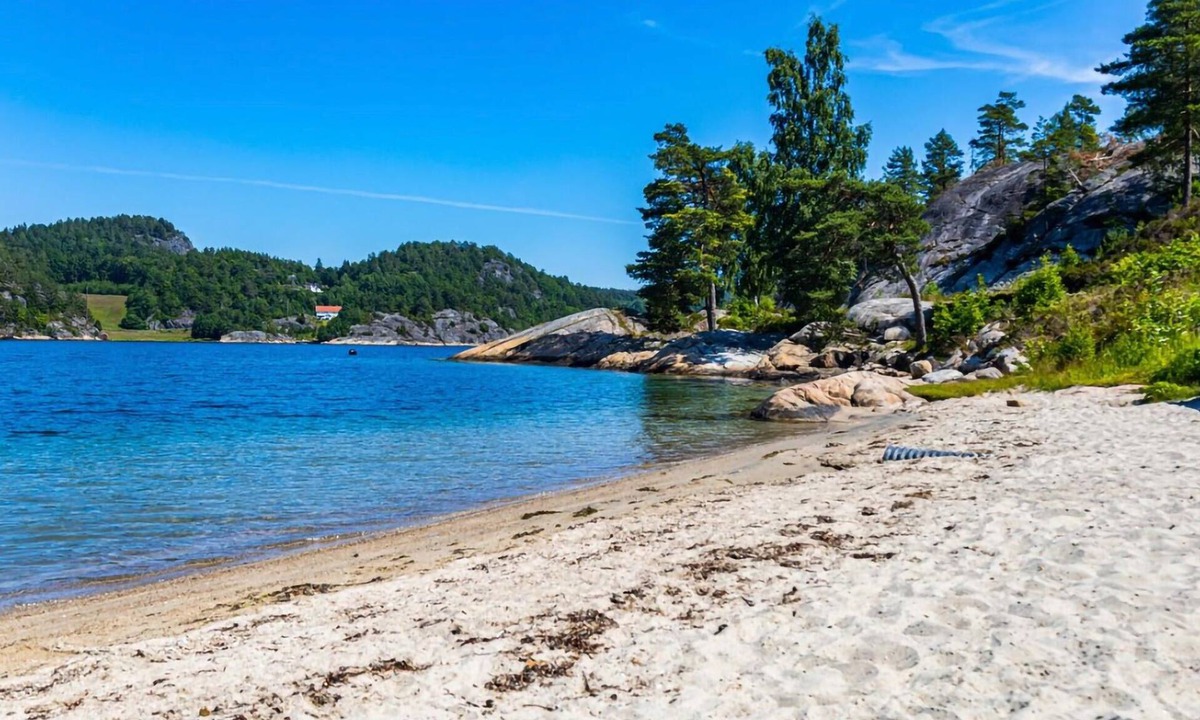 Risor House | Gorgeous home in Risør with WiFi