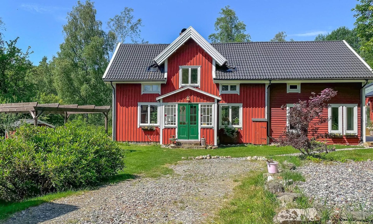 Seglora House | Gorgeous home in Seglora with WiFi