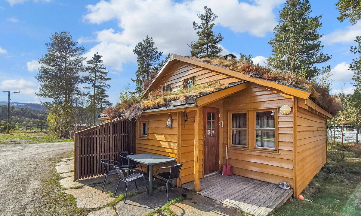 Tjørhom House | Gorgeous home in Tjørhom with sauna
