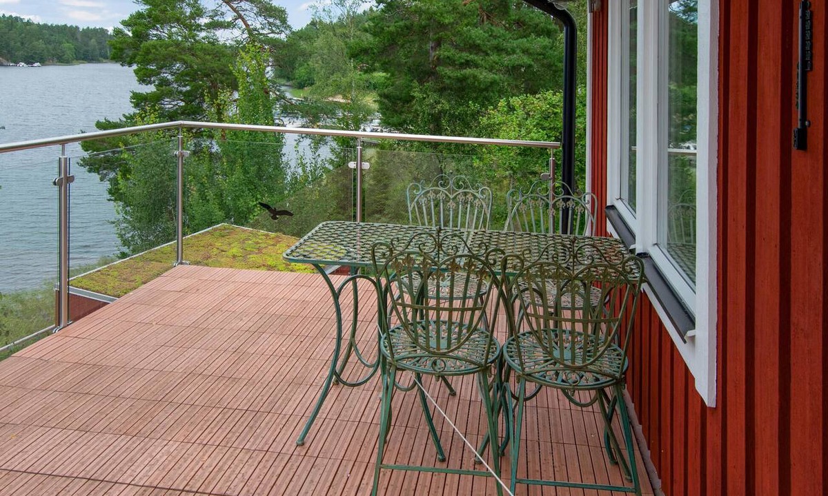 Sodersvik House | Gorgeous home in Vätö with house sea view