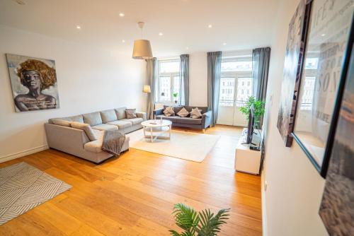 Centrum Apartment | Grand 3BR at Vasaplatsen Central Gothenburg
