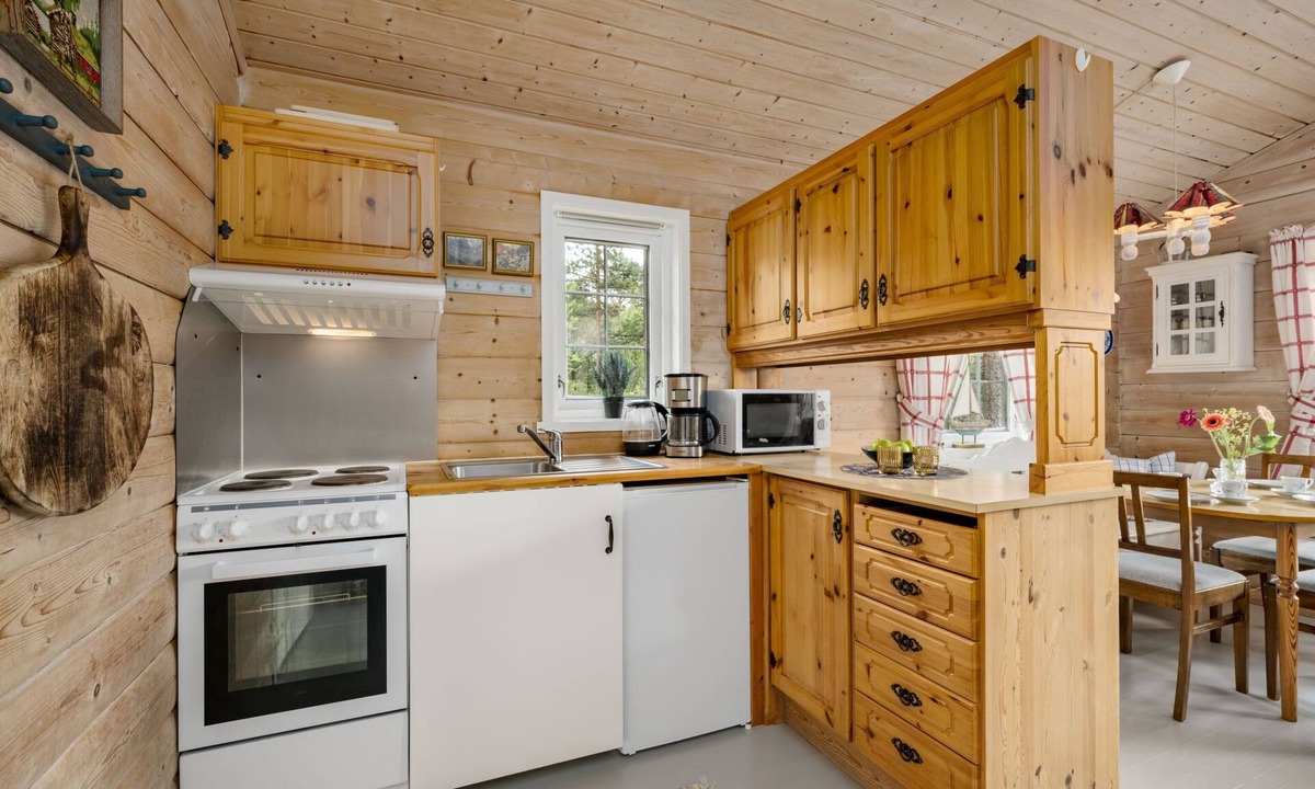 Fjaler House | Granlien by Interhome