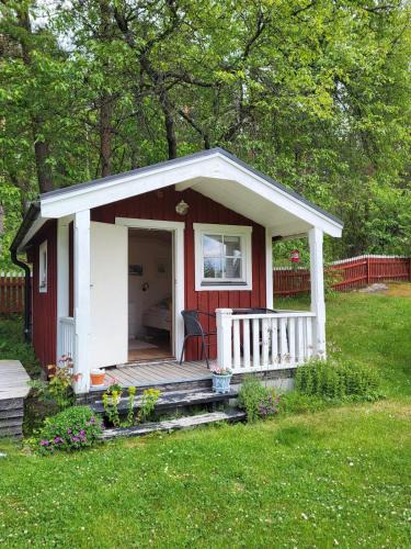 Edsbruk House | Guest house at E22, nature and free electric car charging