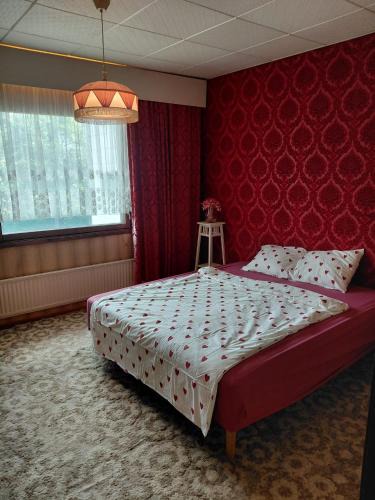 Turku House | Guest room in Retro House