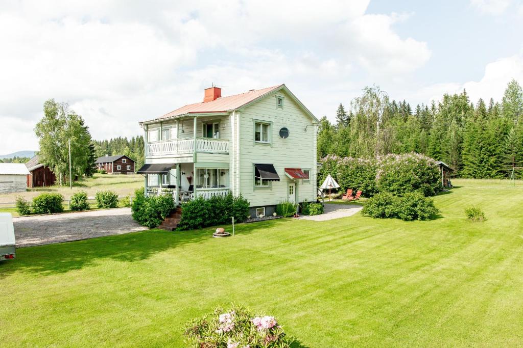 Ytterhogdal Apartment | Guestrooms at Forest Family Home