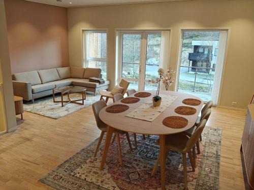 Lyngdal House | Hagekjeråsen 18 B