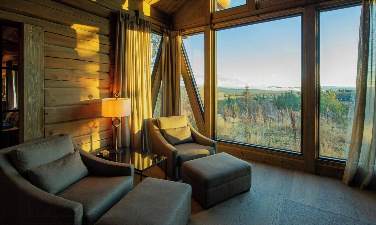 Kamben House | Handcrafted log cabin at Golsfjellet